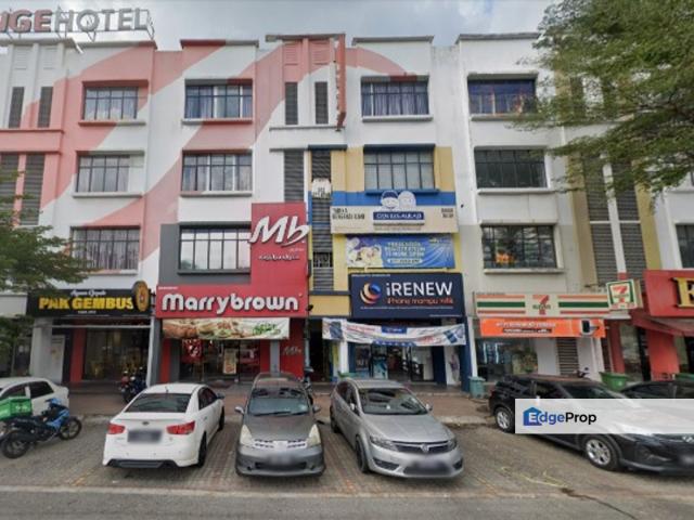 Shop for sale in Petaling, Alam Impian