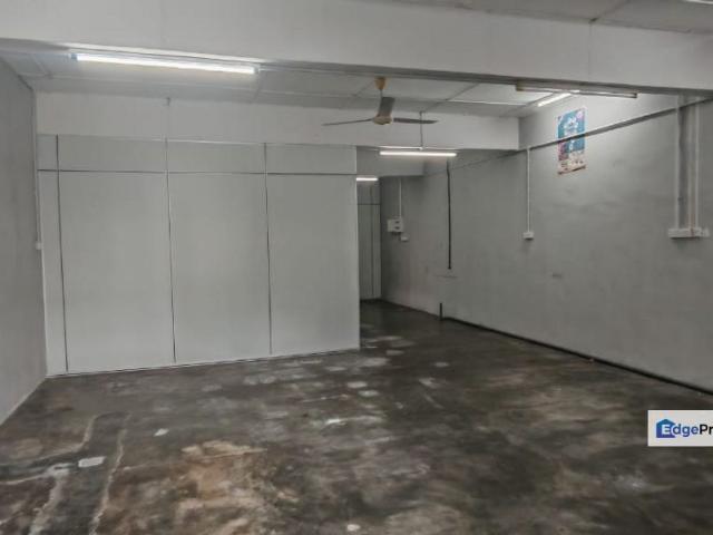 Shop for rent in Kluang, Johor