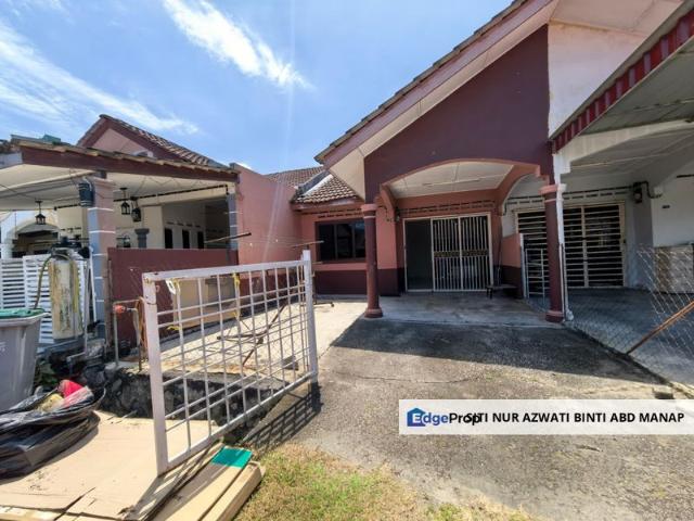 House for sale in Malaka