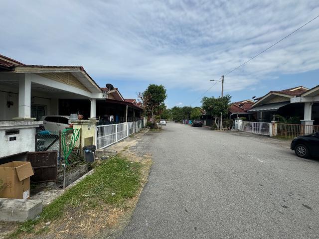 Terraced House for sale in Tanjong Sepat, Selangor