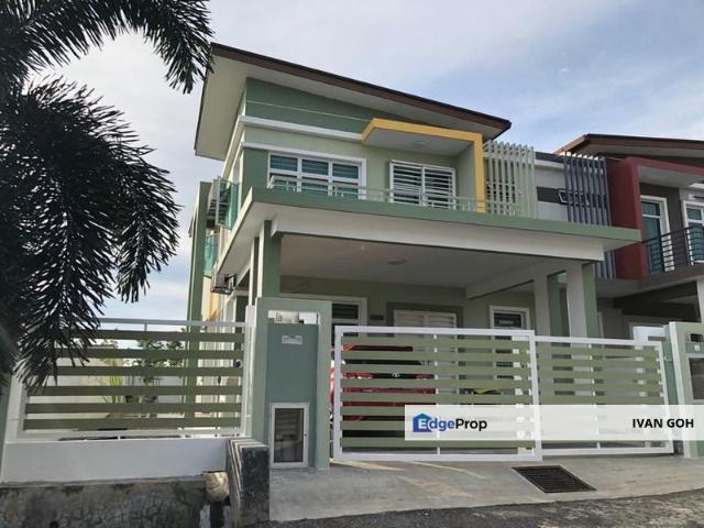 House for sale in Malaka