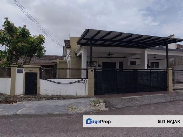 House for sale in Sendayan Village, Negeri Sembilan
