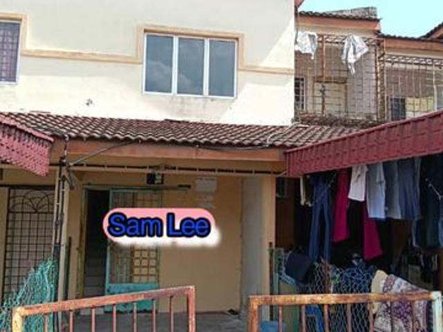 Townhouse for sale in Sendayan Village, Negeri Sembilan