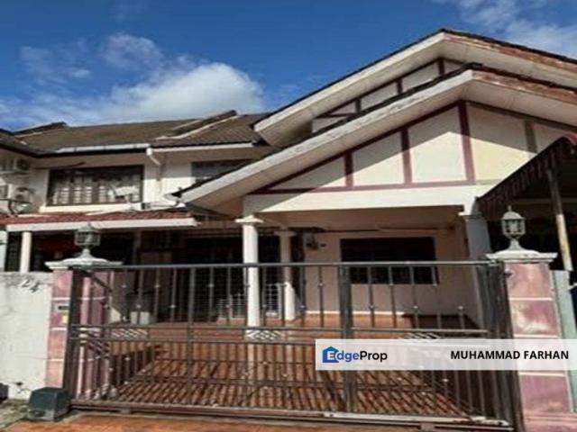 House for sale in Malaka