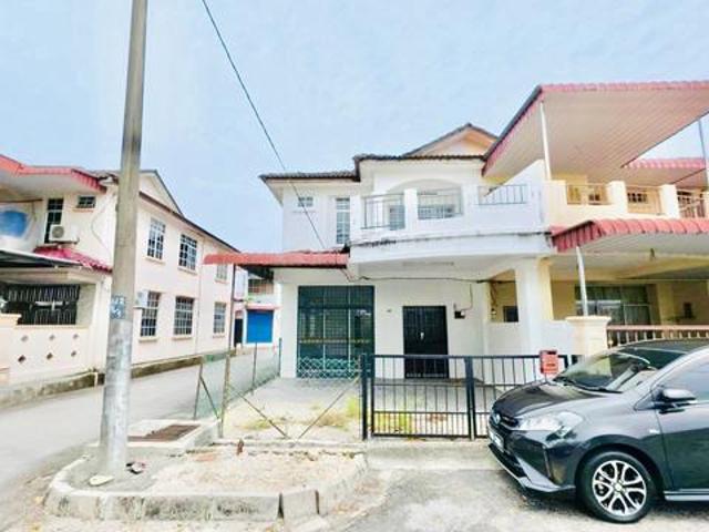 Terraced House for sale in Wellesley, Penang