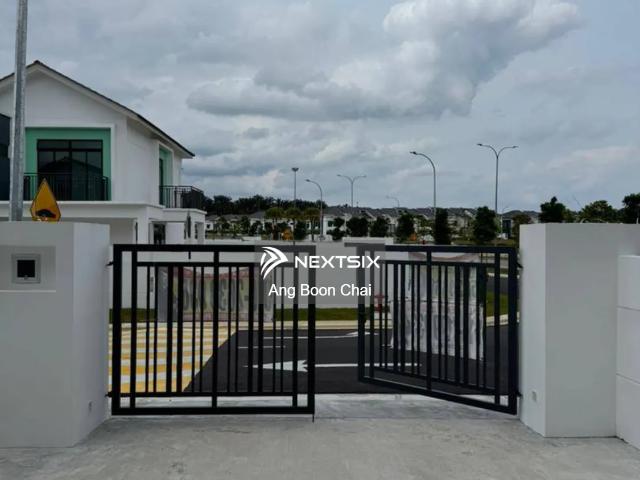 Shop for sale in Bukit Ledang, Johor