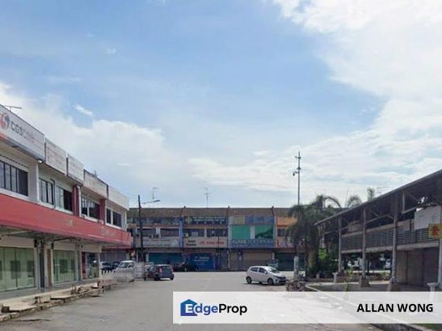 Shop for sale in Taman Johor Jaya, Plentong