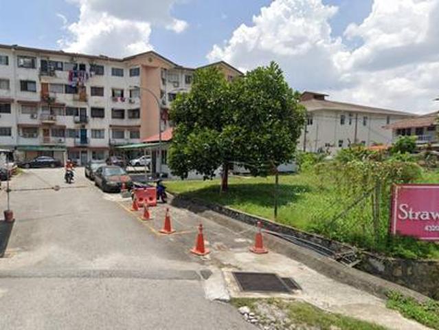 Apartment for sale in Kajang, Langat
