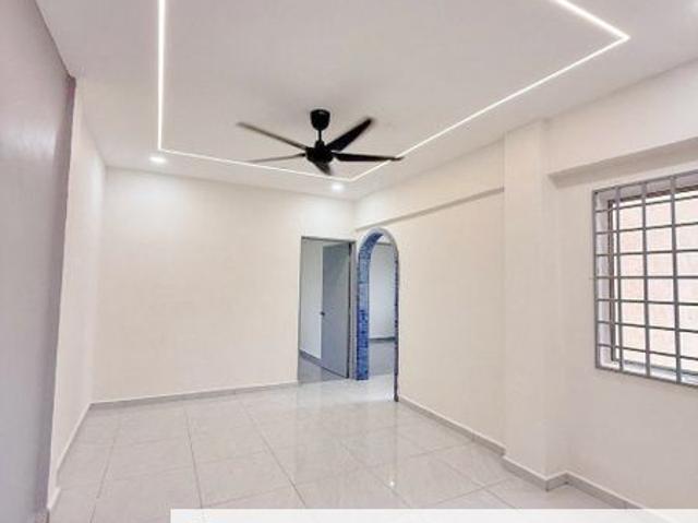 Flat for sale in Pulai, Bukit Ledang