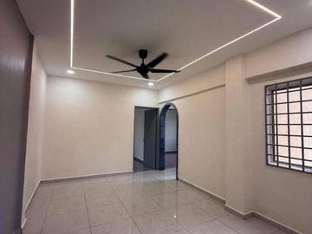 Flat for sale in Bukit Ledang, Johor