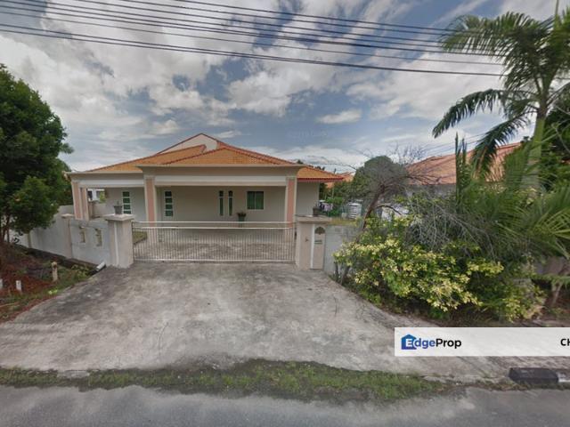House for sale in Long Miri