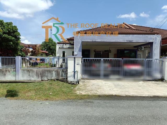 Residential House for sale in Long Miri