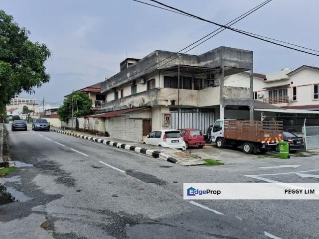 House for sale in Country Heights Damansara, Kuala Lumpur