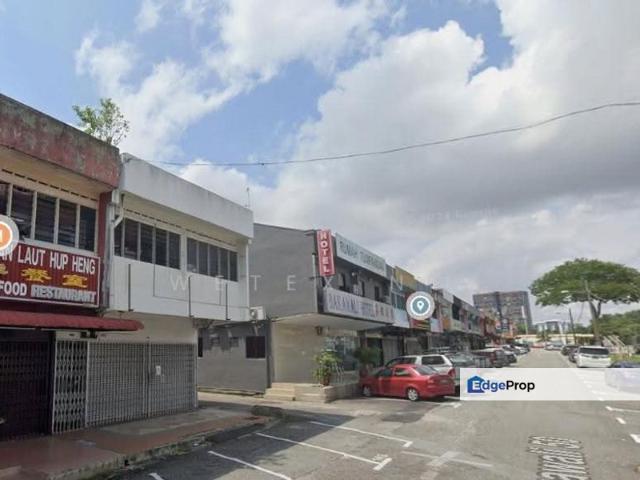 Shop for sale in Taman Johor Jaya, Plentong