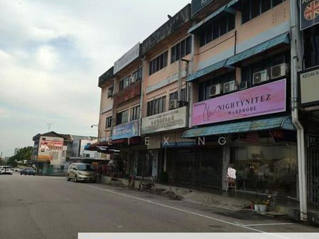 Shop for sale in Taman Johor Jaya, Plentong