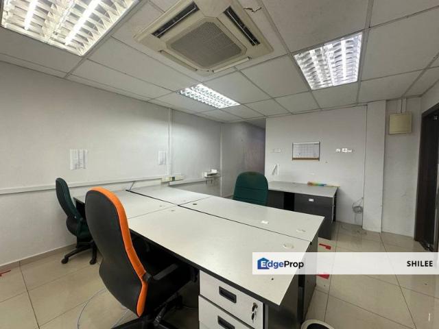 Shop for rent in Taman Johor Jaya, Plentong