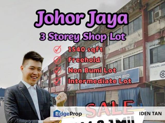 Shop for sale in Plentong, Johor