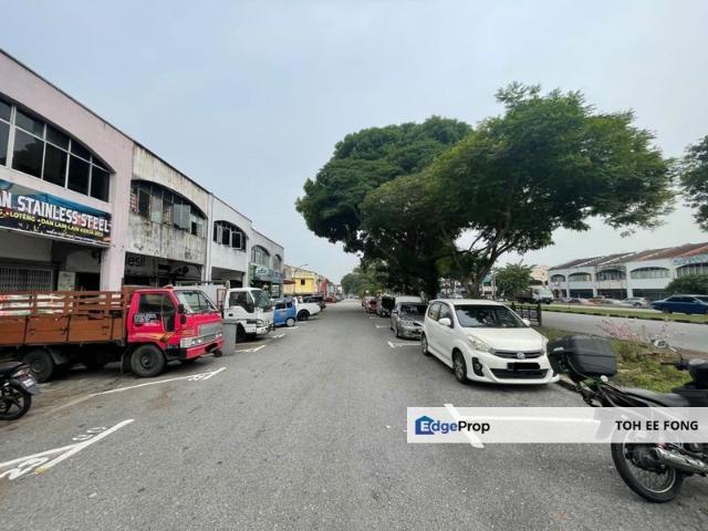 Shop for sale in Taman Johor Jaya, Plentong