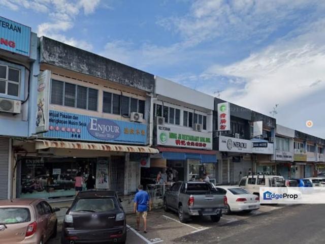 Shop for rent in Taman Johor Jaya, Plentong