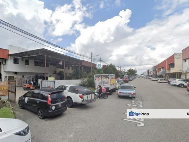 Warehouse for sale in Taman Johor Jaya, Plentong