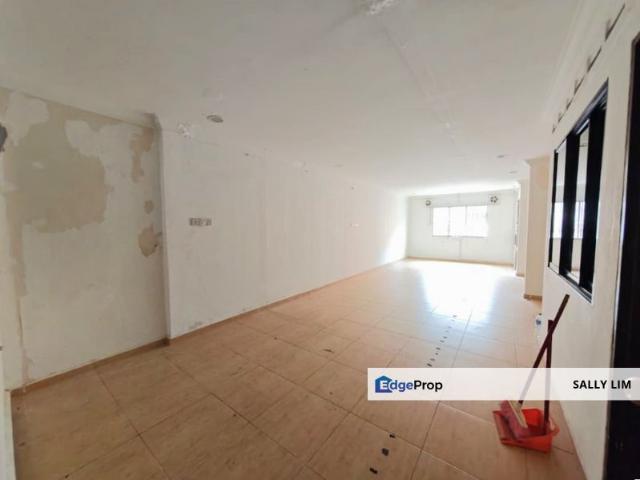 Shop for rent in Plentong, Johor