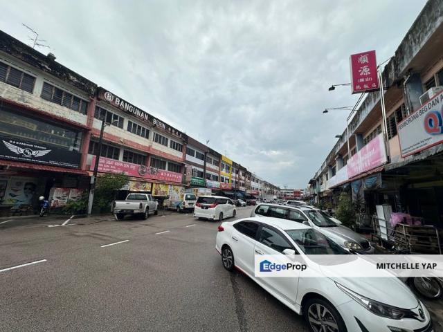 Shop for sale in Plentong, Johor