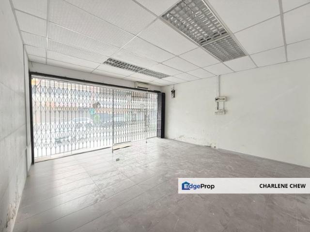 Shop for rent in Kediaman Kakitangan Daerah JKR Johor Bahru, Iskandar Puteri