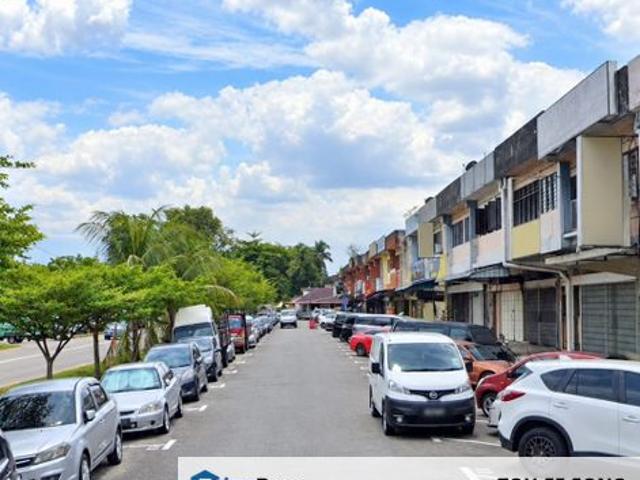 Shop for sale in Taman Johor Jaya, Plentong