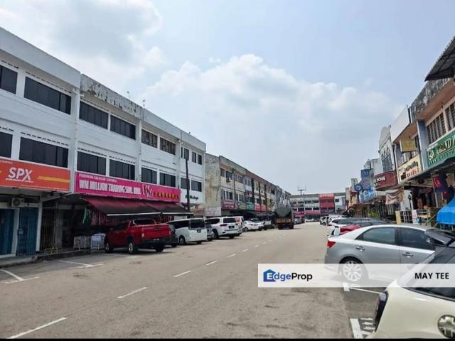 Shop for sale in Taman Johor Jaya, Plentong