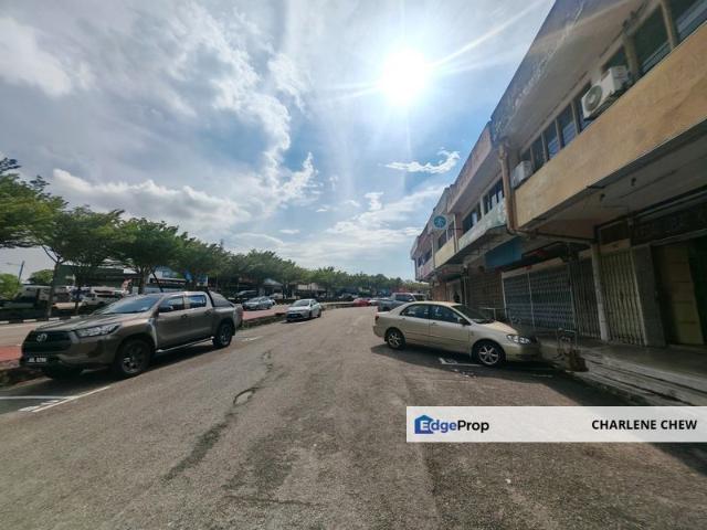 Shop for sale in Taman Johor Jaya, Plentong