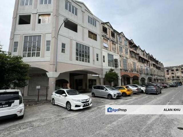 Shop for rent in Kajang, Langat