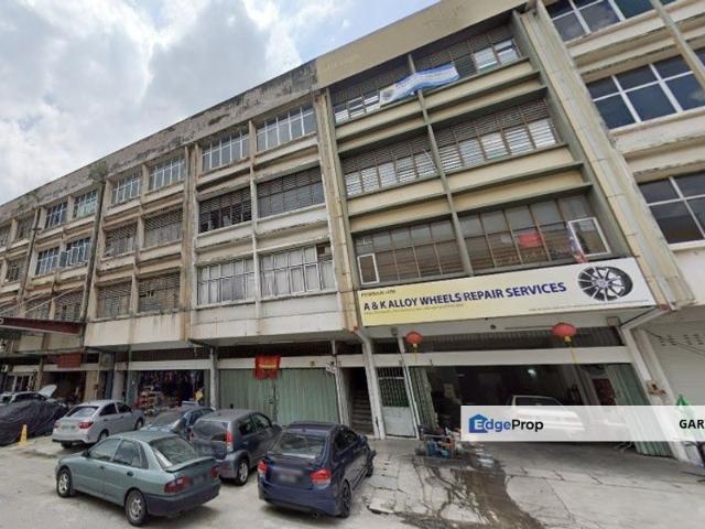 Shop for rent in Kajang, Langat