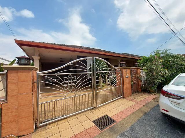 Residential House for sale in Kajang, Langat