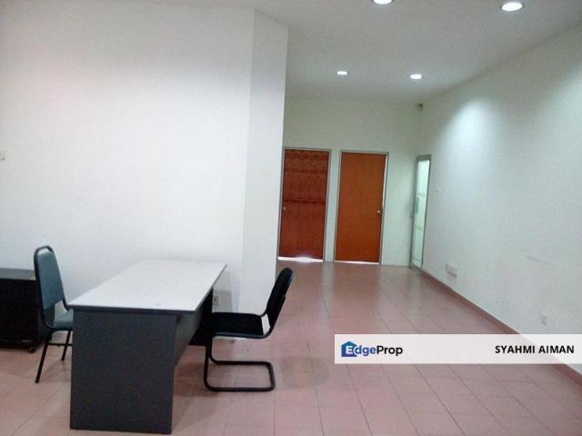 Shop for rent in Kajang, Langat