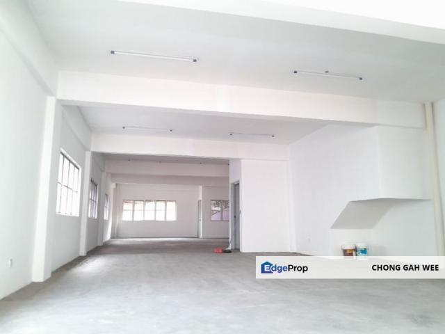 Shop for rent in Kajang, Langat