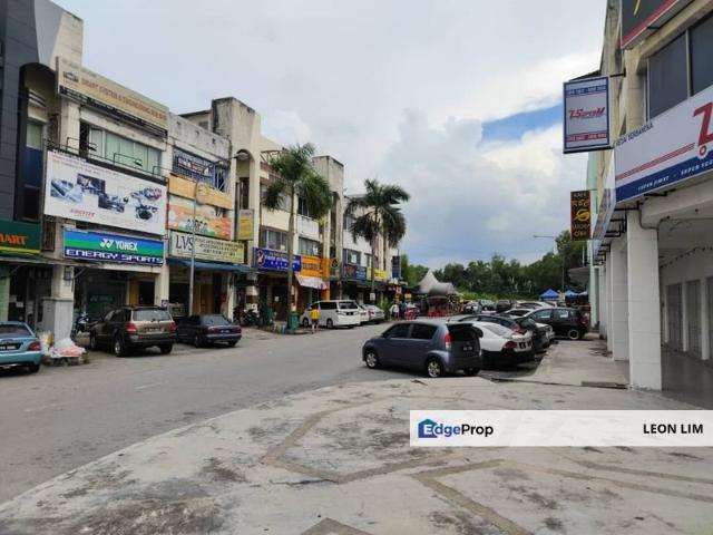 Shop for rent in Kajang, Langat