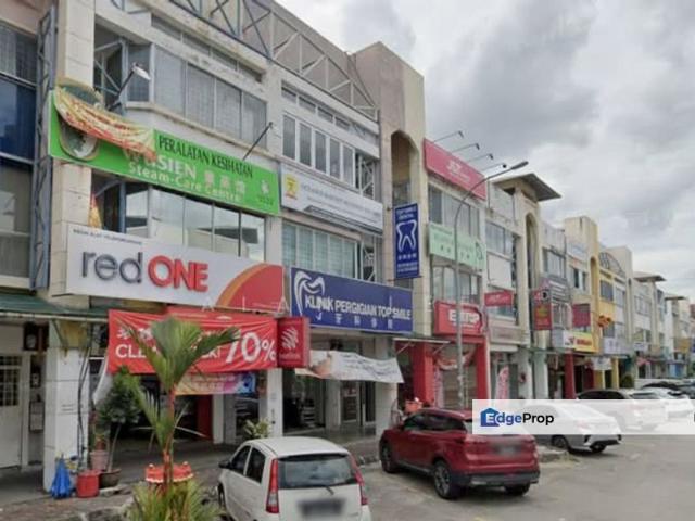 Shop for rent in Kajang, Langat