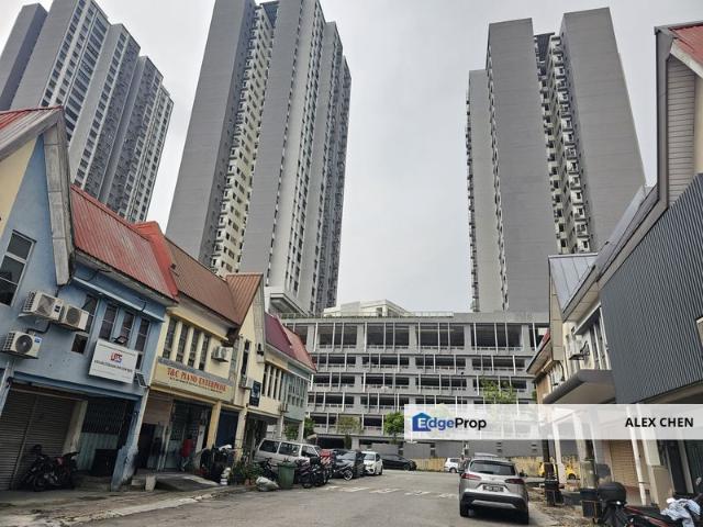 Shop for rent in Kajang, Langat