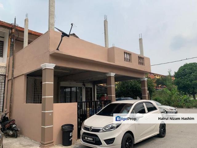 House for sale in Kajang, Langat
