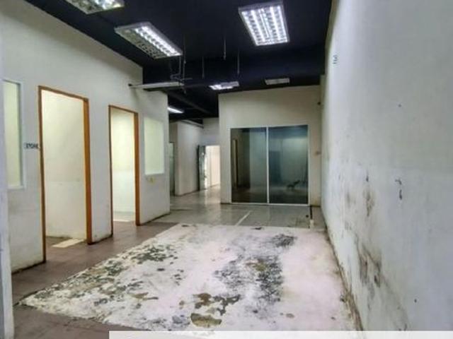 Shop for rent in Kajang, Langat
