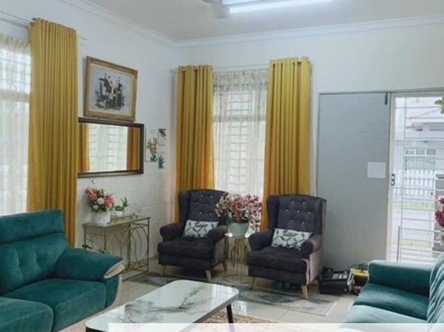 House for sale in Malaka