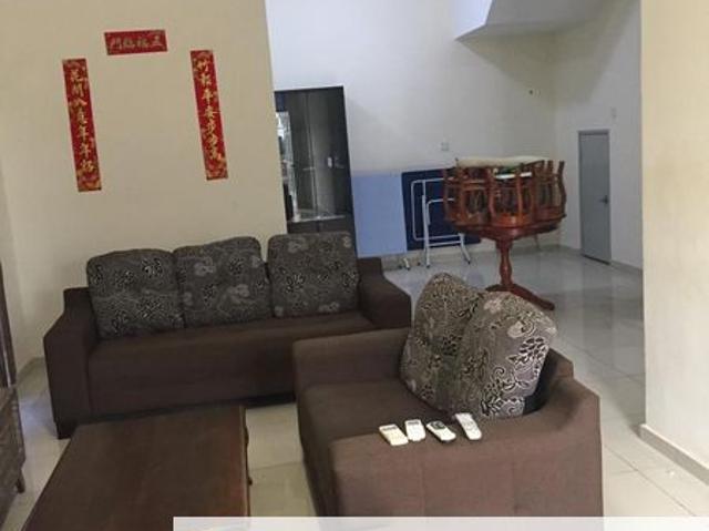 House for sale in Malaka