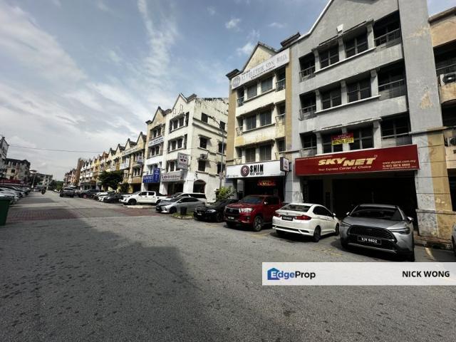 Shop for rent in Kajang, Langat