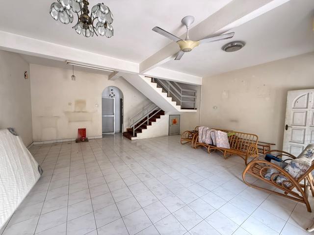Terraced House for sale in Semabok, Malaka