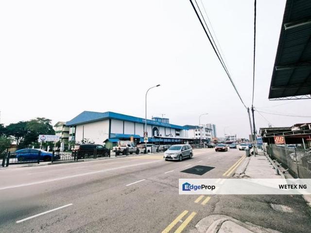 Shop for rent in Kebun Teh, Johor Bahru