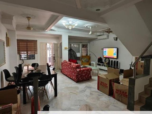House for sale in Petaling, Damansara Damai