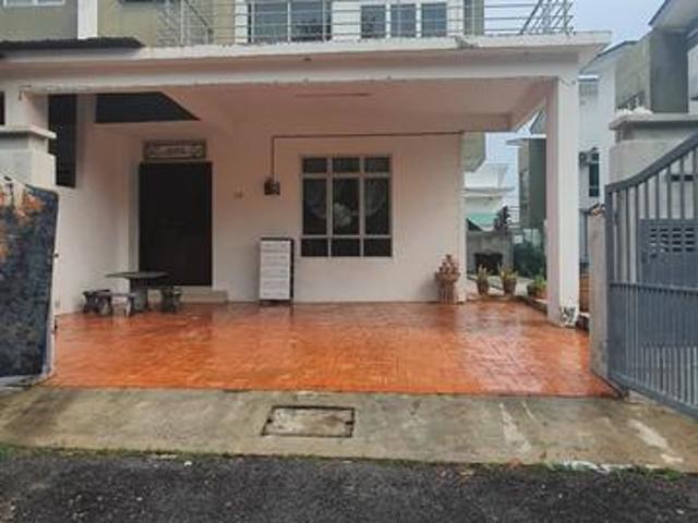House for sale in Malaka