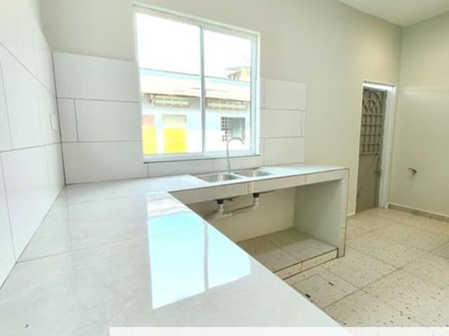 House for sale in Malaka
