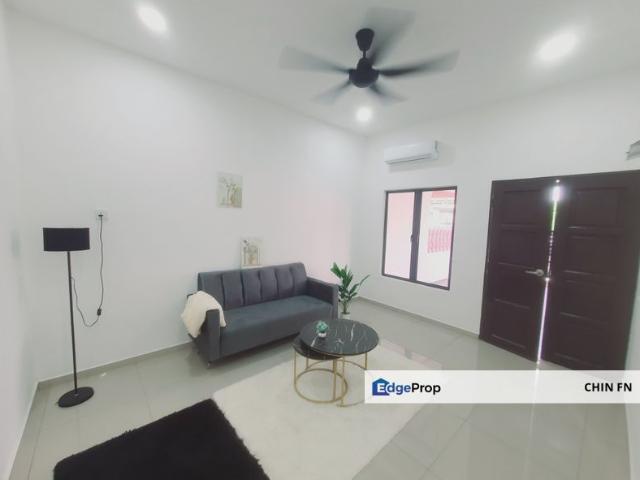 House for sale in Malaka