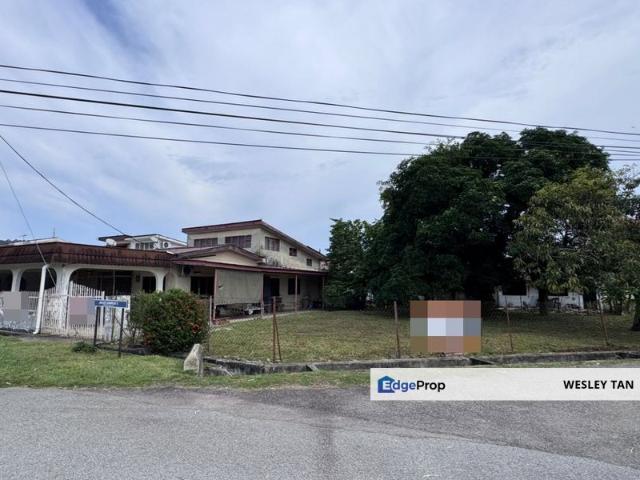 House for sale in Malaka